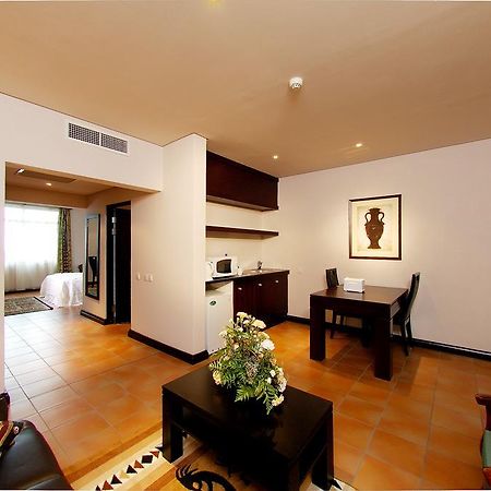 Blue Pearl Hotel & Apartments Dar es Salaam Ngoại thất bức ảnh