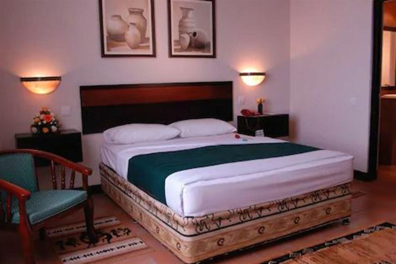 Blue Pearl Hotel & Apartments Dar es Salaam Ngoại thất bức ảnh