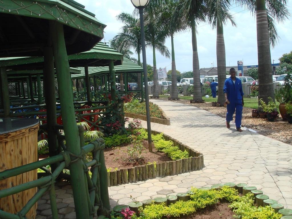 Blue Pearl Hotel & Apartments Dar es Salaam Ngoại thất bức ảnh