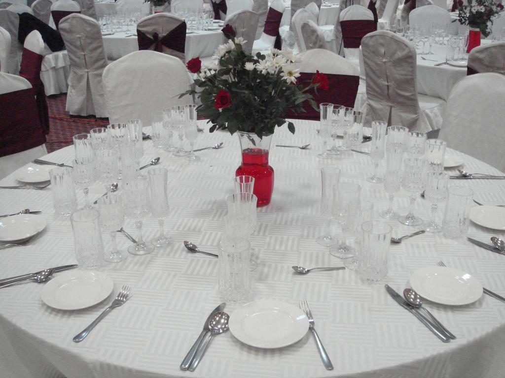 Blue Pearl Hotel & Apartments Dar es Salaam Ngoại thất bức ảnh