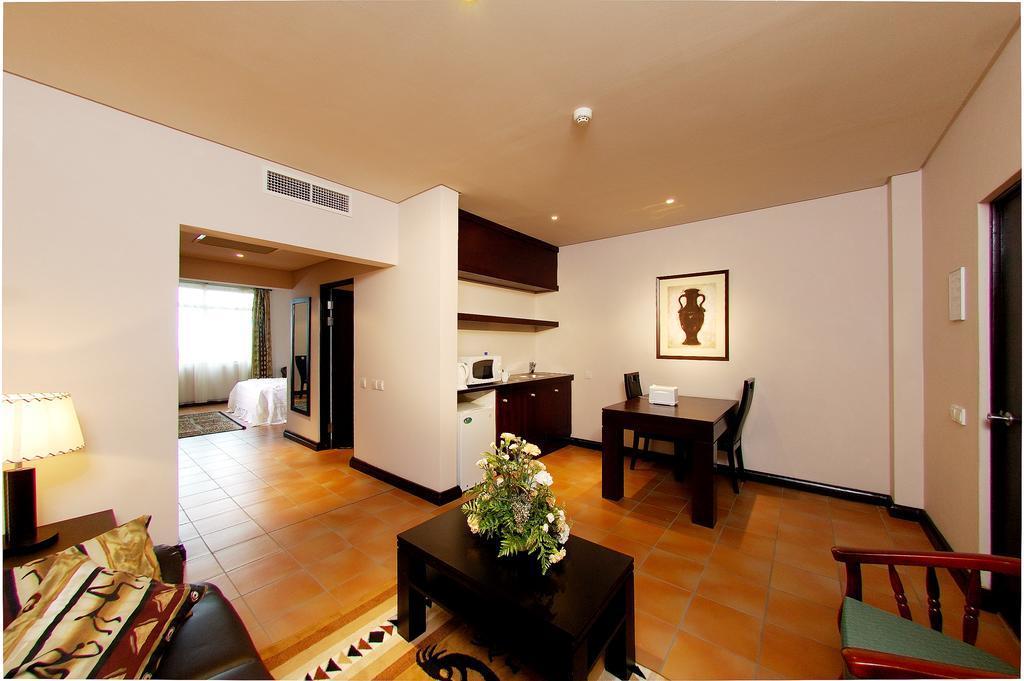 Blue Pearl Hotel & Apartments Dar es Salaam Ngoại thất bức ảnh